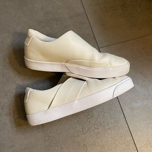 Nike Casual Slip-on Sneakers